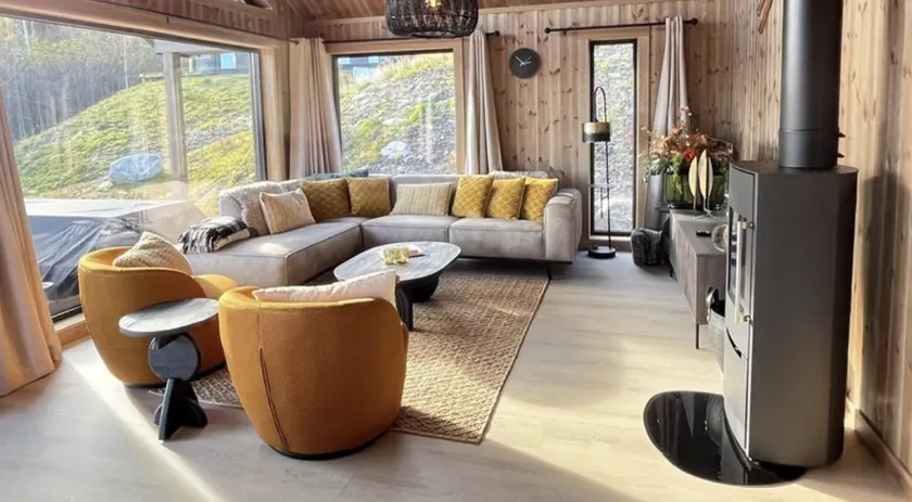 Spacious lodge with sauna, ski centre - Image 1