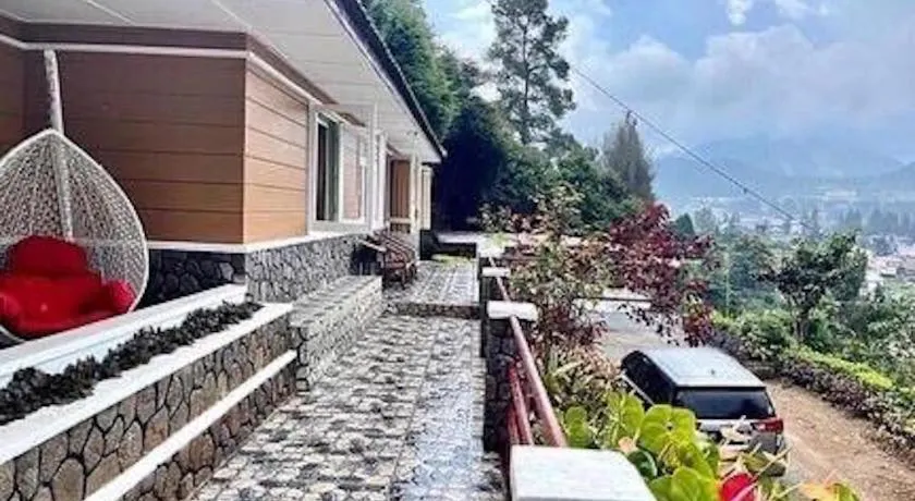 Villa Takasima Berastagi - Image 1