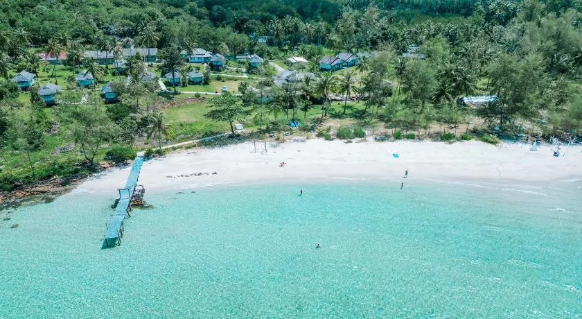 S Beach Resort - Image 1