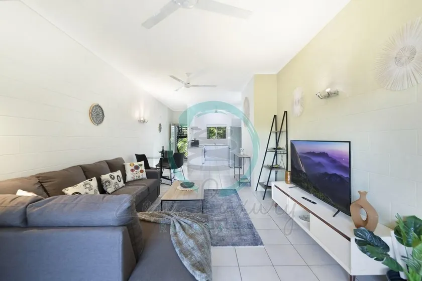 ZEN Westralia: 2-BR Cozy Inner-City Apt Near Shops - Image 1