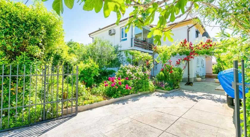 Apartments Mrijana D - Image 1