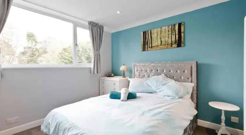 StayInWoking at 30 Woodlands - Image 1