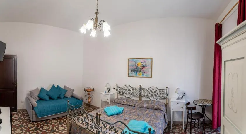 Casa degli Artisti Diamante - Image 1