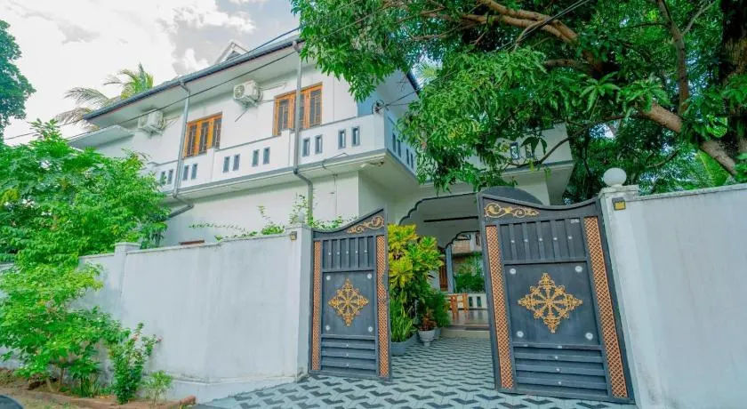 Joy Villa Garden - Image 1