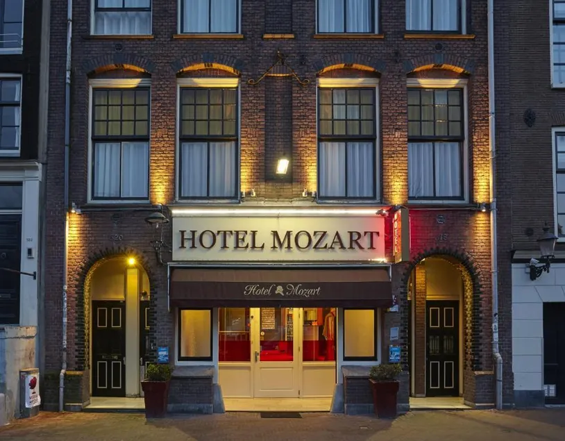 Mozart Hotel - Image 1