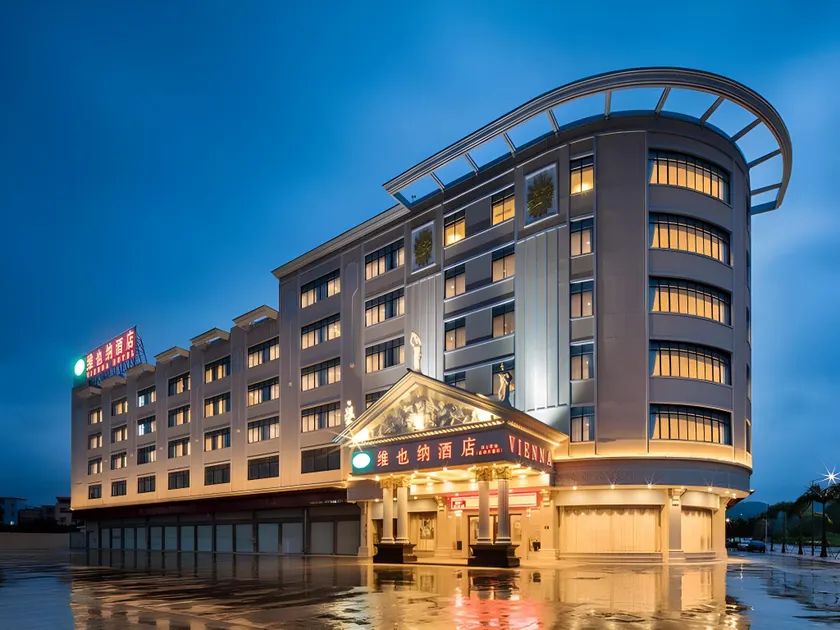 Vienna Hotel Guangzhou Baiyun Airport Huadu Avenue - Image 1