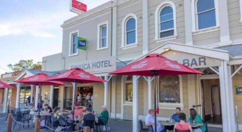 Echuca Hotel - Image 1