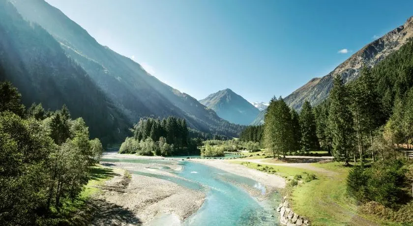 Suites Stubai Wellness & Fitness inklusive Stubai Supercard - Image 1
