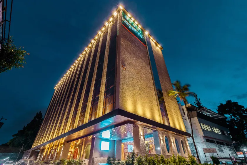 Hotel Jagadish International-Sankey Road - Image 1