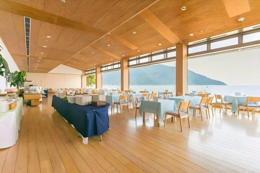 Grand Park Hotel Okubiwako Makino - Image 1