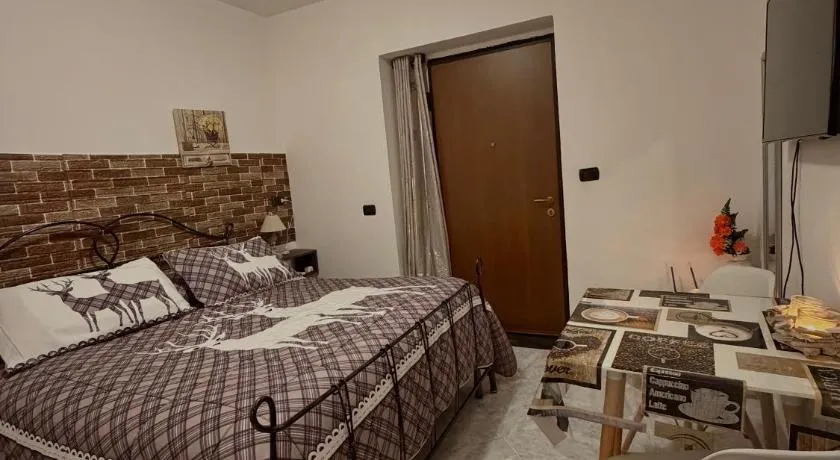 Camera dell' antico Arco Romano - Image 1