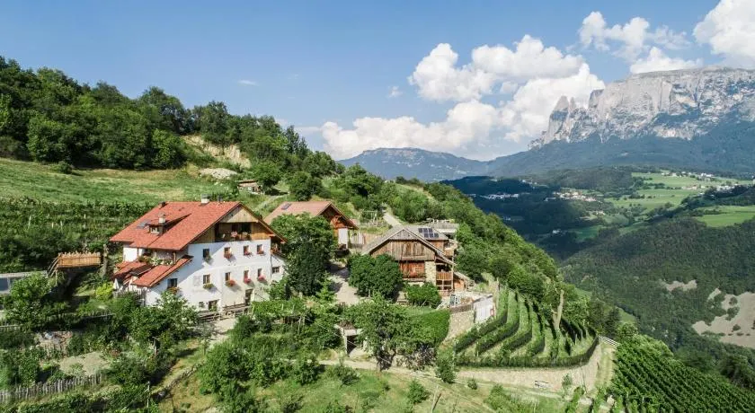 Appartement avec barbecue, jardin et terrasse | Vue montagne - Image 1