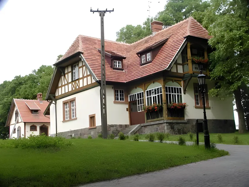 Pałac Wąsowo - Image 1
