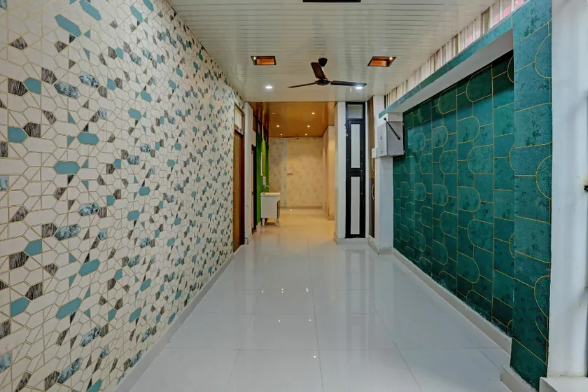 Hotel O Krishna Guest House & PG - Image 1