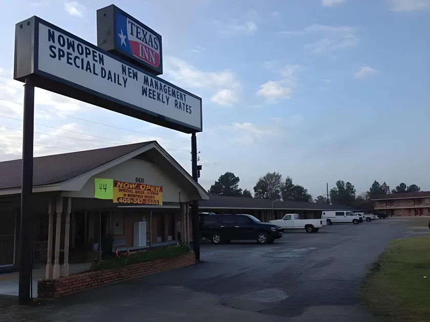 Texas Inn Beaumont - Image 1