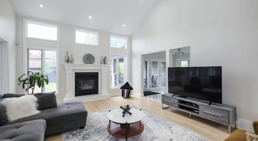 Windsor Luxury Oasis - Image 1