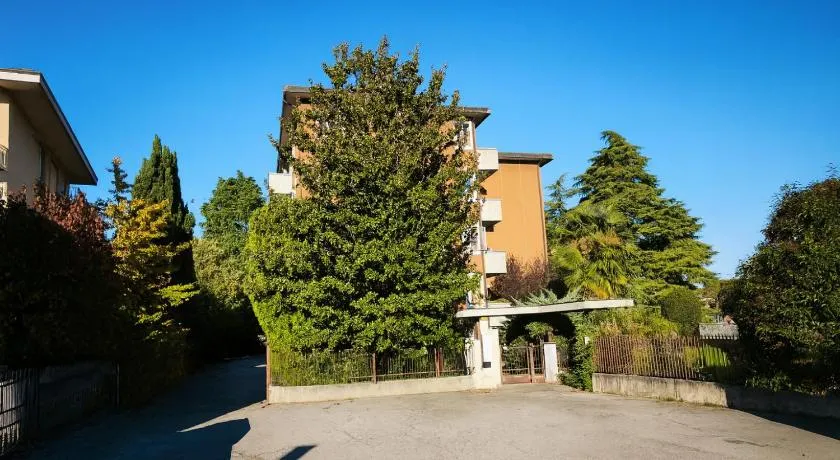 Grace House - Image 1