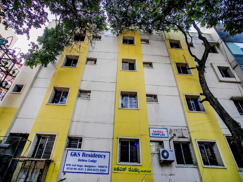 OYO 26817 GKS Residency - Image 1