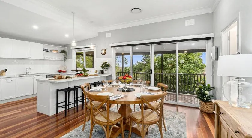 Kurrajong Holiday House - Family - Image 1