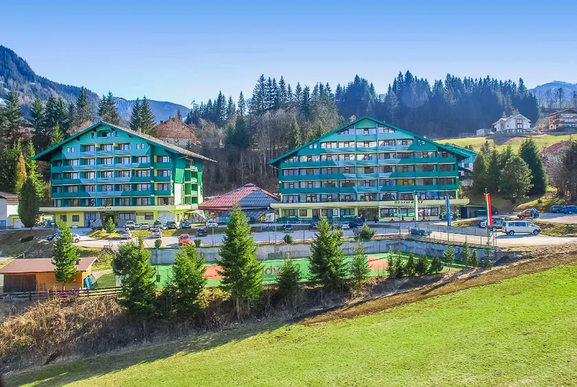 Alpine Club Resort - Image 1