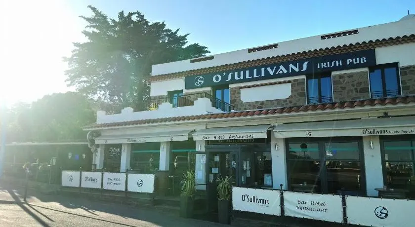 O'Sullivans Bar and Hotel - Image 1