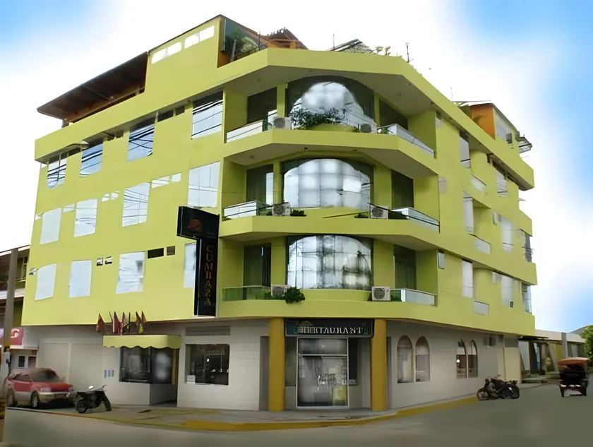 Cumbaza Hotel & Convenciones - Image 1