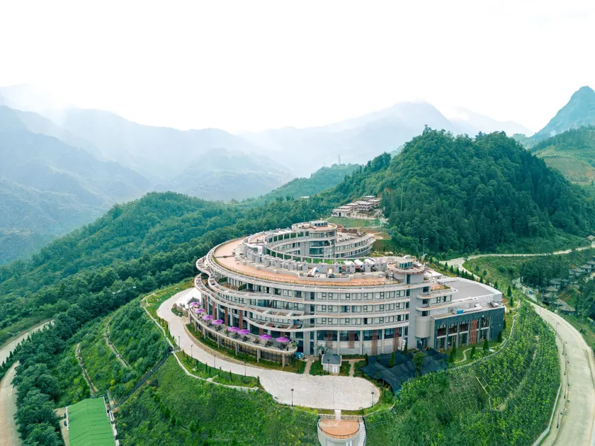 Lady Hill Sapa Resort - Image 1