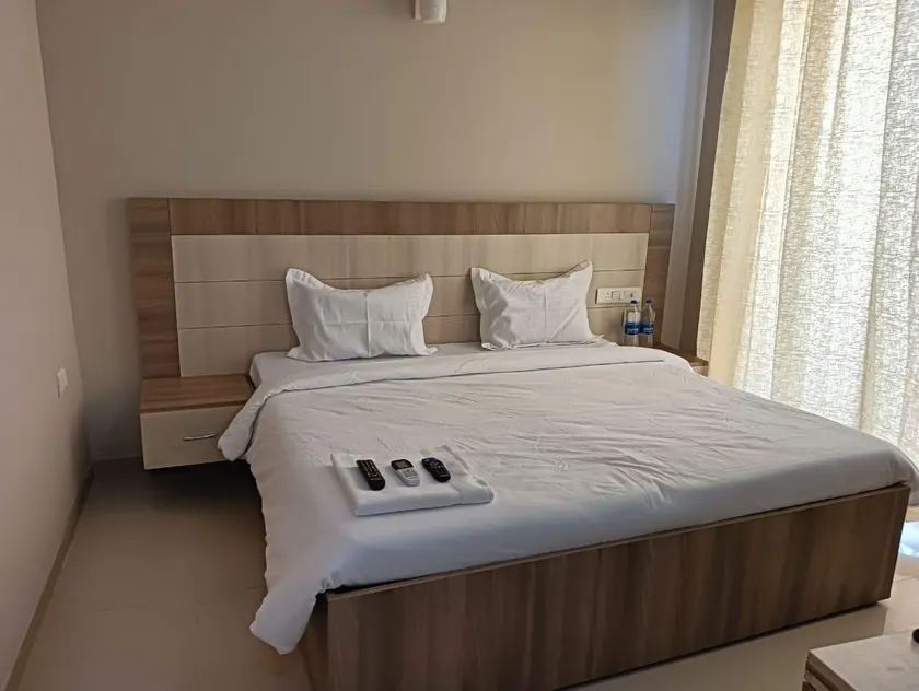 Luxurious & Private Apartment. - Image 1