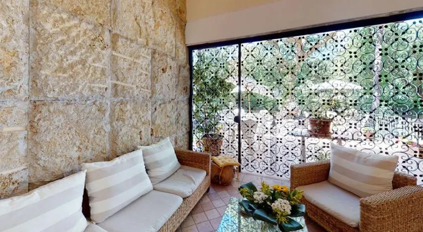 Villa alla Baia d'argento - Image 1