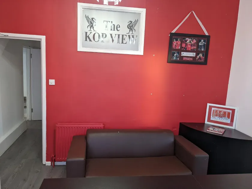 Kop View - Image 1
