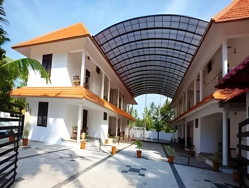Lake Gardens Resorts - Image 1