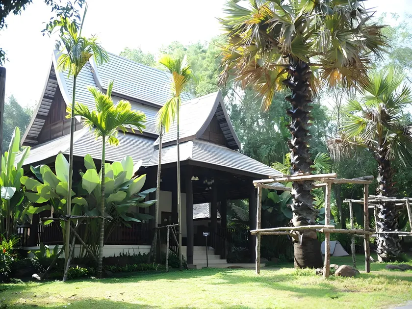 Sippa Hot Spring Resort - Image 1