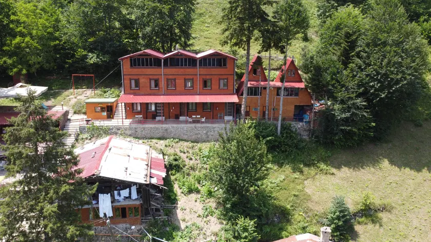 Uçan Pansiyon - Image 1