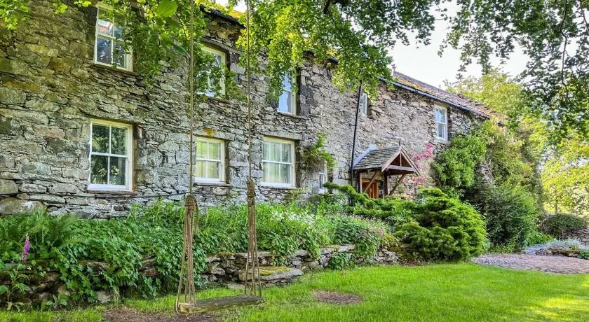 6 Bed in Penrith oc-95344 - Image 1