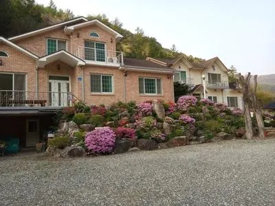 Hongcheon Peacock Farm Pension - Image 1