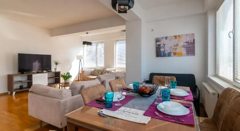 Skopje Eluxory Apartments - Image 1