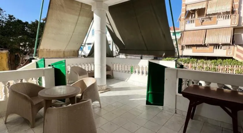 Cozy airconditioned two bedroom apartments شقق فندقية مكيفة للإيجار - Image 1
