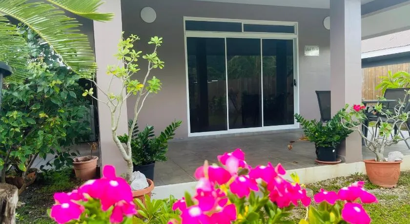 Lokai house - Image 1