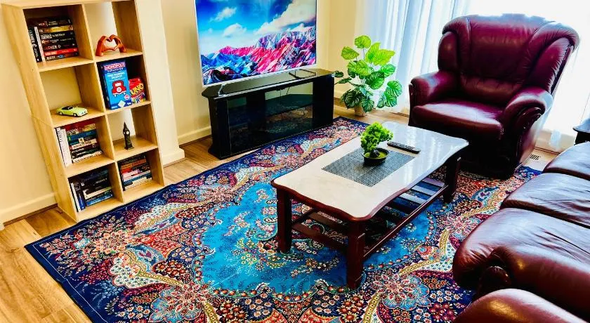 Spacious and cosy 2BR in Balwyn - Image 1