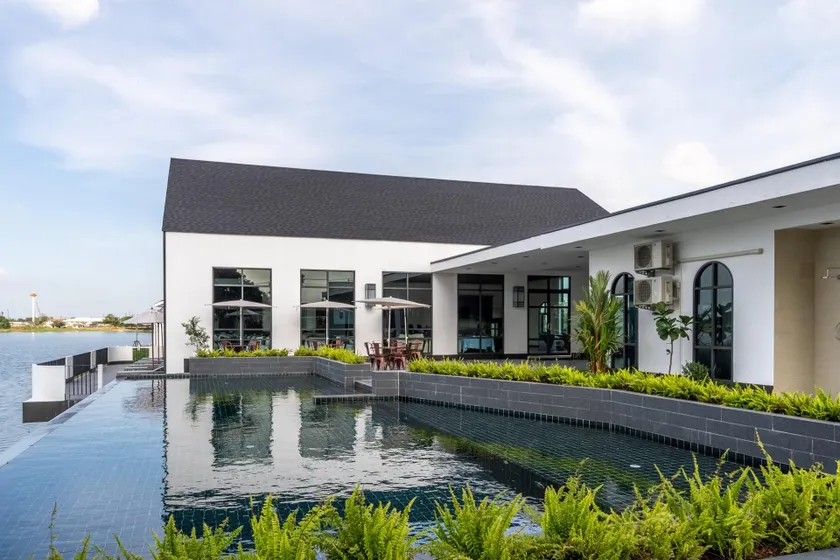 Pan Ville Resort - Image 1