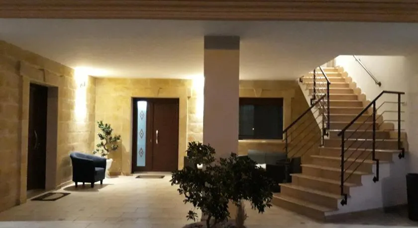 AF service b&b - Image 1
