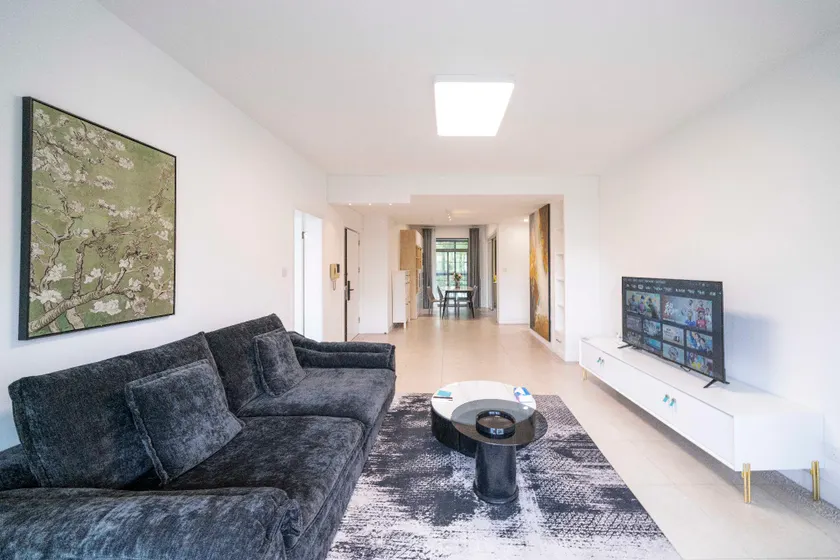 Shanghai Apartments - Image 1