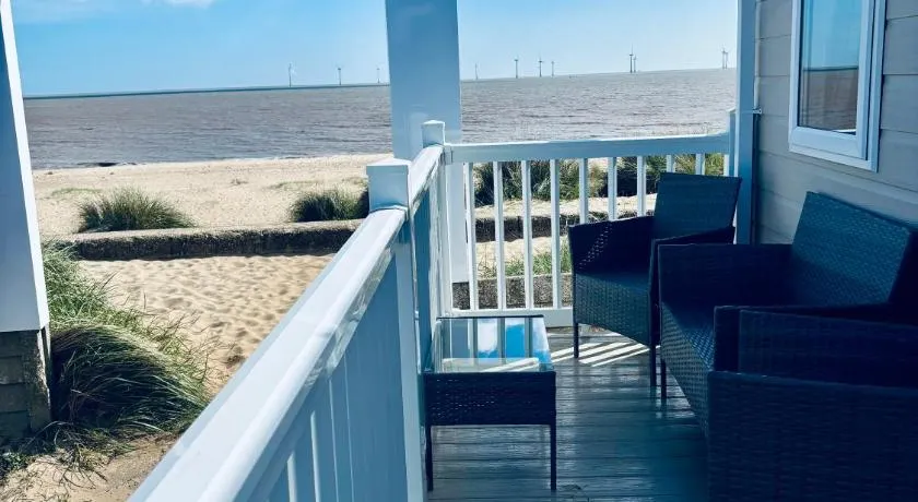 SEA VIEW CARAVAN Disability friendly - Image 1
