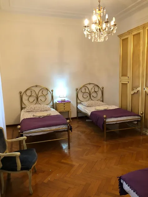 CITY CENTER BEST HOSTEL - Image 1