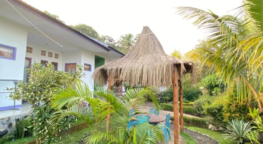Mahoni Guest House - Image 1
