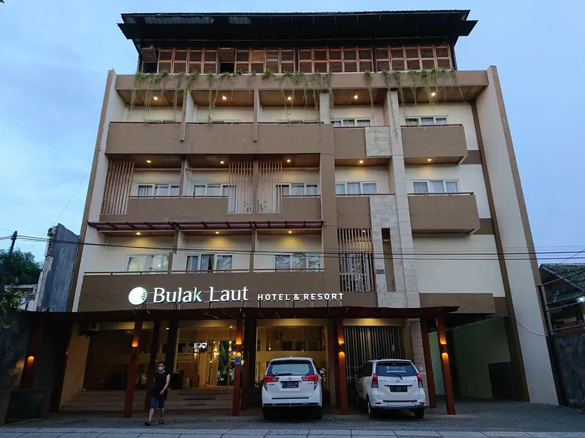 Bulak Laut Hotel and Resort - Image 1
