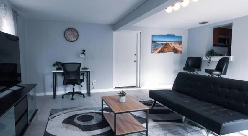 Spacious Family-sized Home in Central Location - Image 1