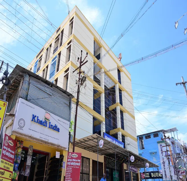 Hotel Dayalan - Image 1