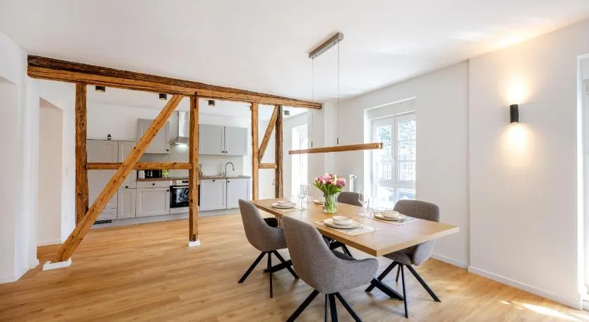 Moderne 3 Schlafzimmer Apartments mit Balkon und Aufzug teilweise mit Infrarot Sauna - Image 1