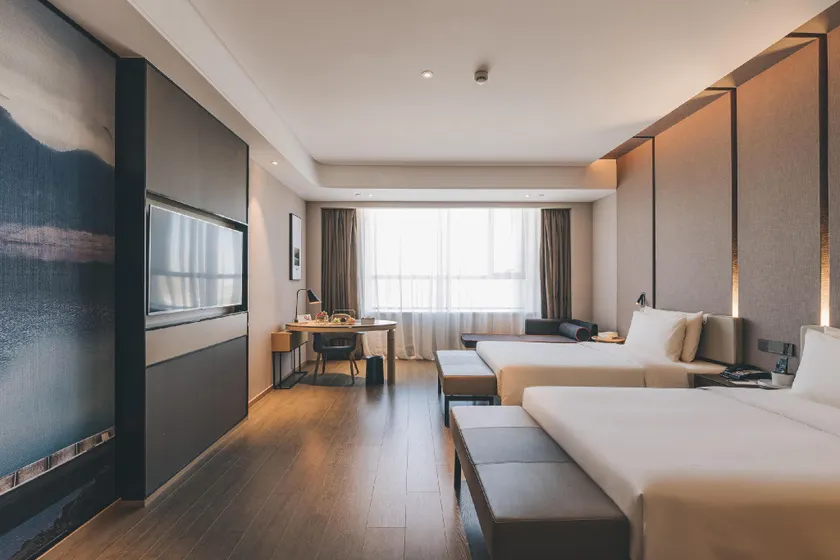 Atour Hotel Wenzhou Yueqing Nanhong Plaza - Image 1